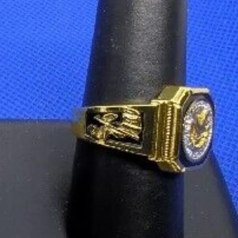 unbranded this ring